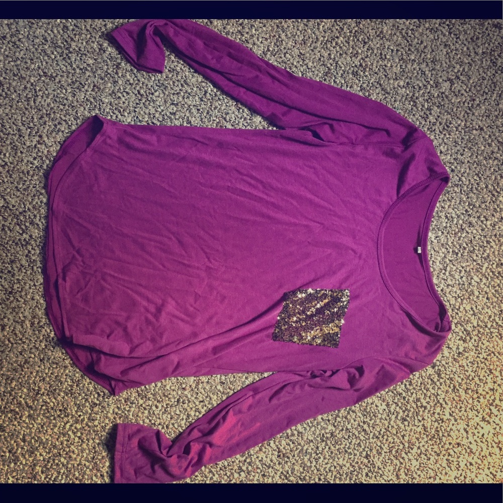 Purple shirt with silver pocket