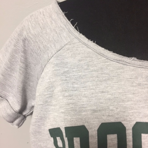R21 Cropped Sweatshirt EUC - Picture 2 of 6