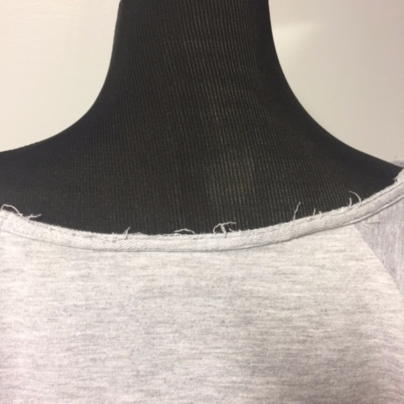 R21 Cropped Sweatshirt EUC - Picture 6 of 6