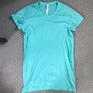 aqua/sea foam lululemon workout top