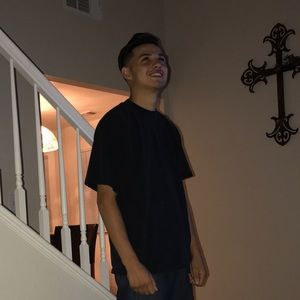 Meet your Posher, Christopher