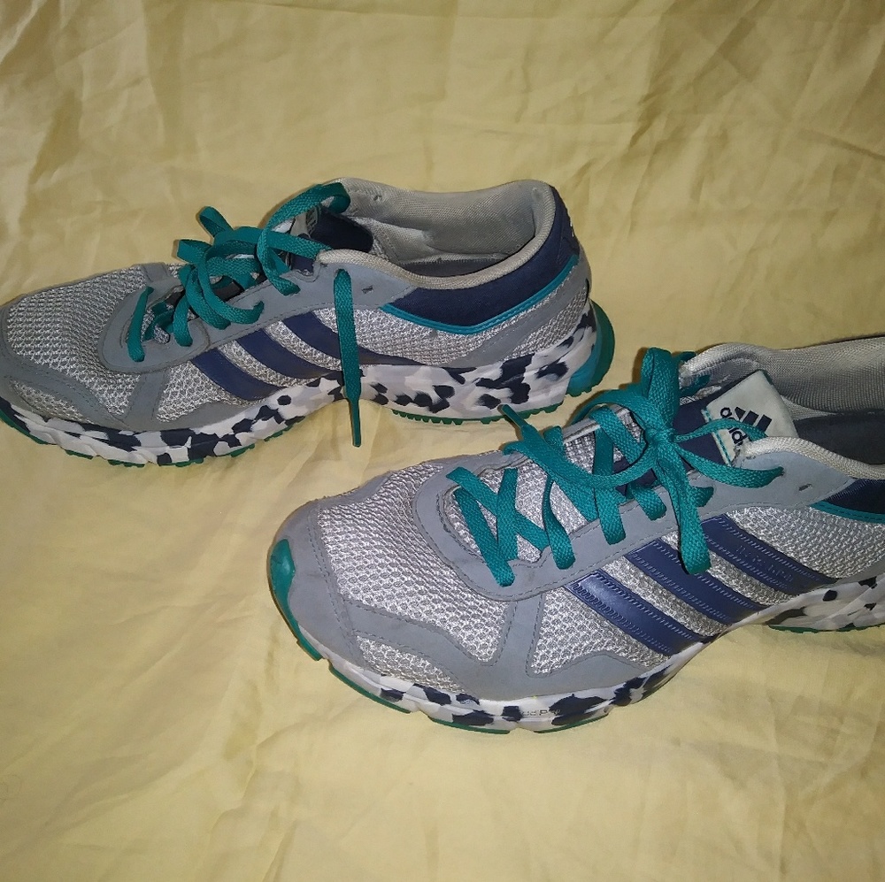 💞💞💞GENTLY USED💞💞💞💞 Adidas sz 8.5