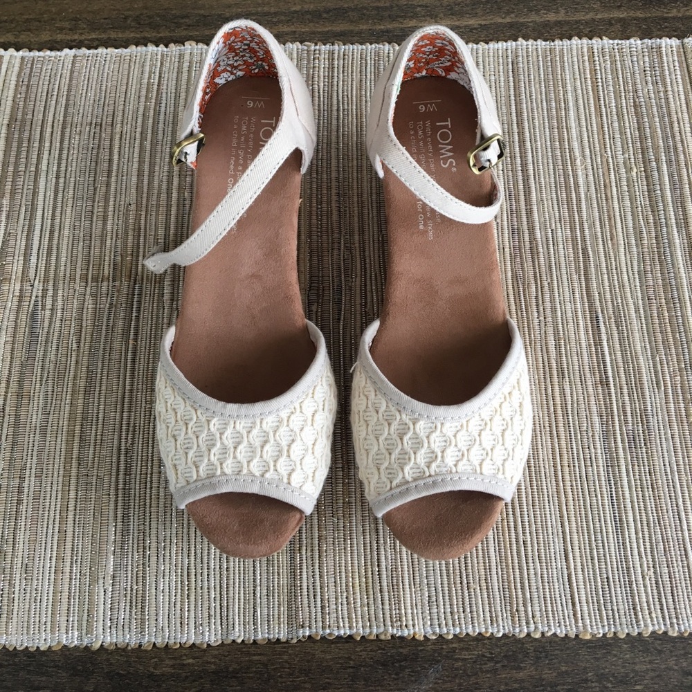 Toms Wedges