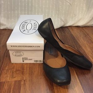 Steve Madden Azika leather flat sz9