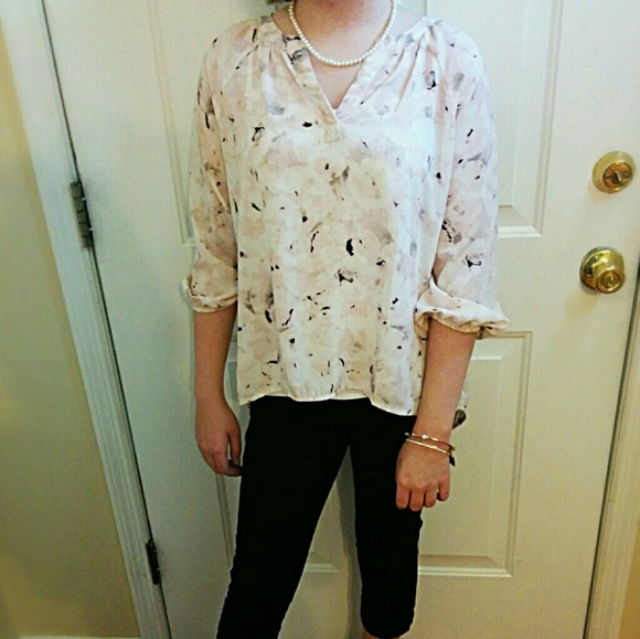 ❤Pink patterned blouse - Picture 3 of 3