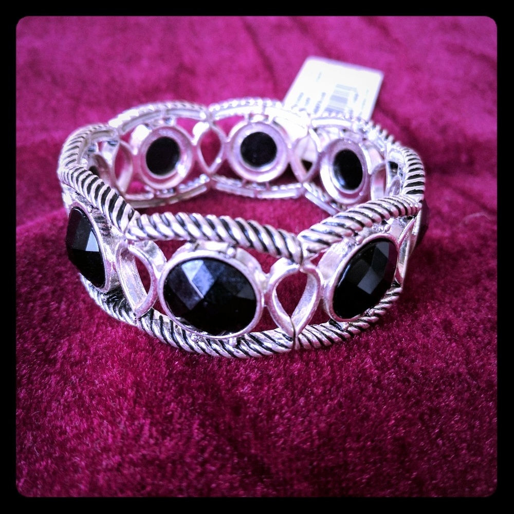 1928 Faceted Round Stretch Bracelet