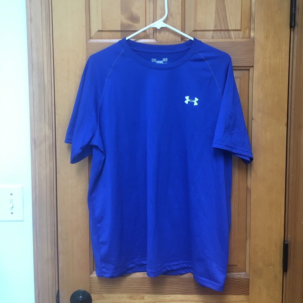 Men's under armour shirt