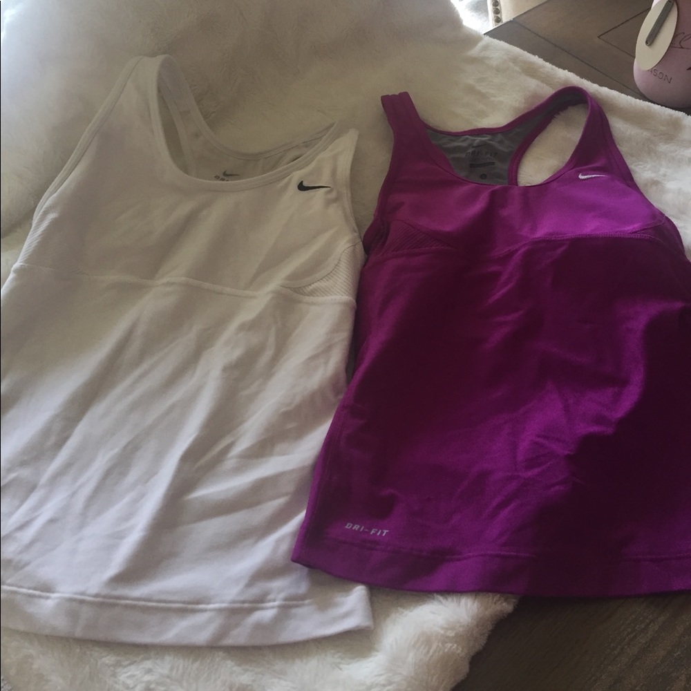 Nike dri-fit athletic tank 2 tanks for 30 dollars