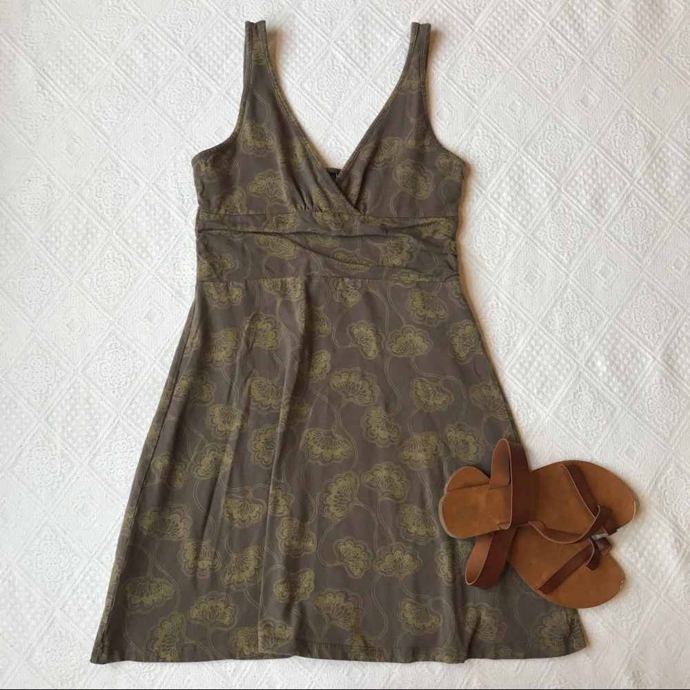 Women's Patagonia dress size Medium