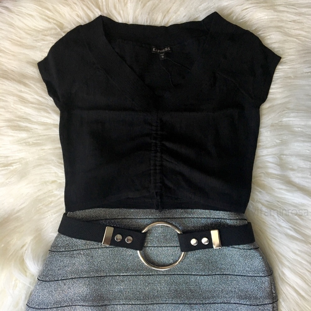 🆕 Express Ruched Crop Top