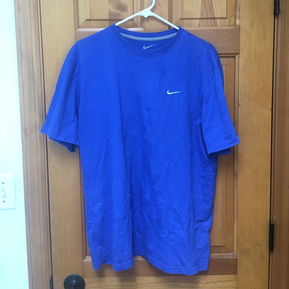 Men's Nike shirt