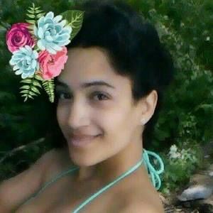 Meet your Posher, Liana