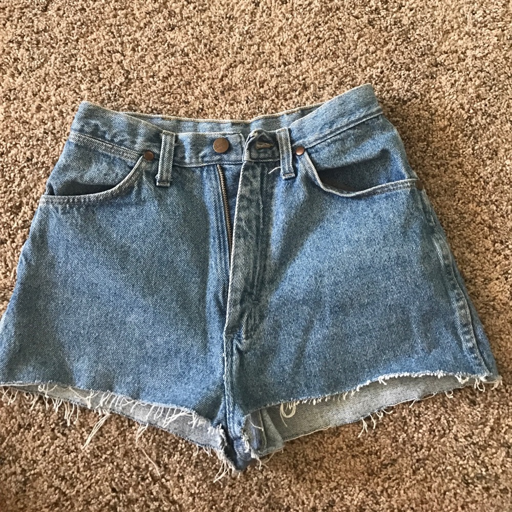 High waisted wrangler jean shorts
