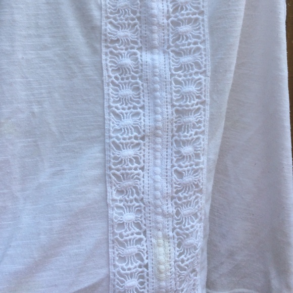 White Xhiliration top - Picture 2 of 4