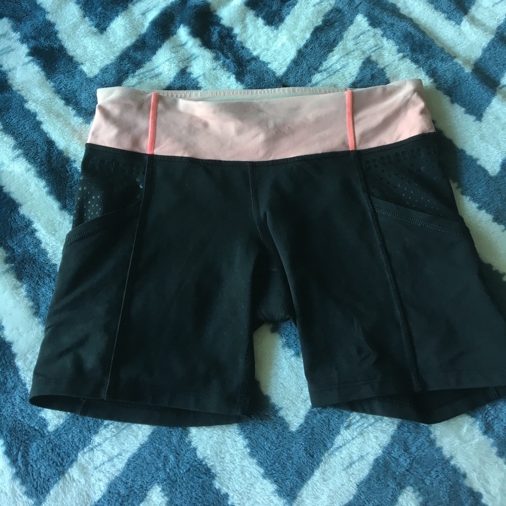 Lululemon Luxtreme run shorts size 6