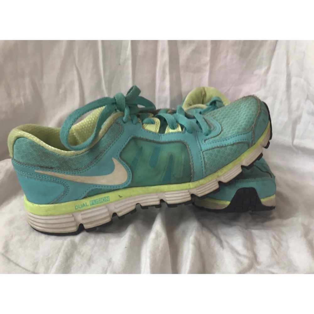 🌸SALE🌸Nike sneakers💙