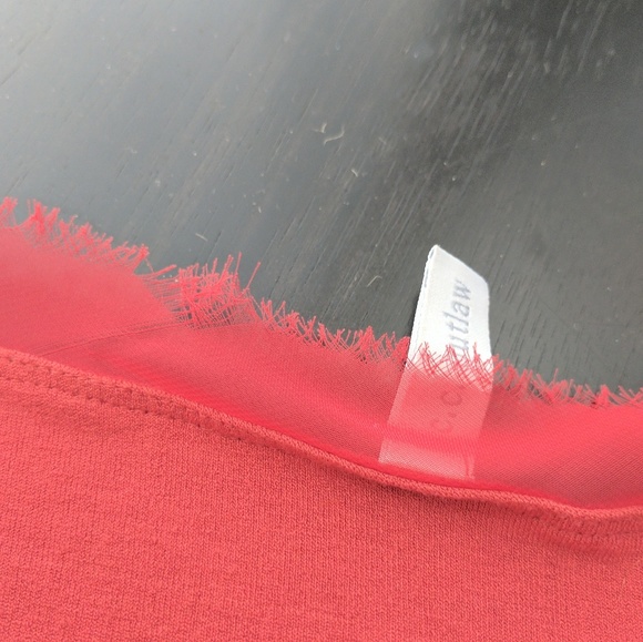 Coral boat neck boho top w fine mesh wrists - Picture 4 of 4