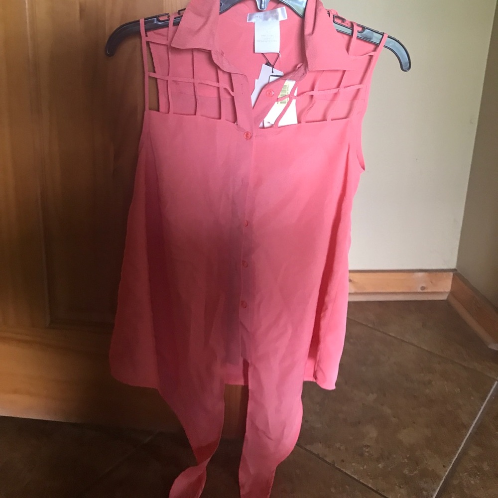 Coral tie shirt
