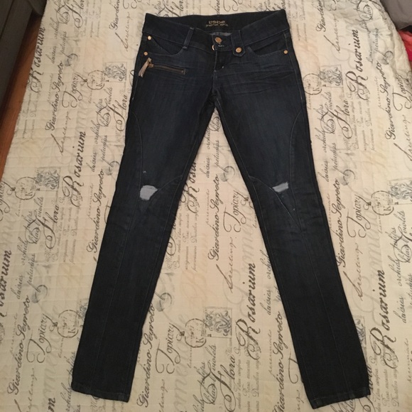 BEBE ripped jeans - Picture 2 of 7