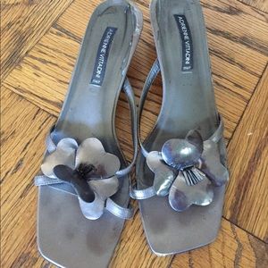 Adrienne Vittadini slides