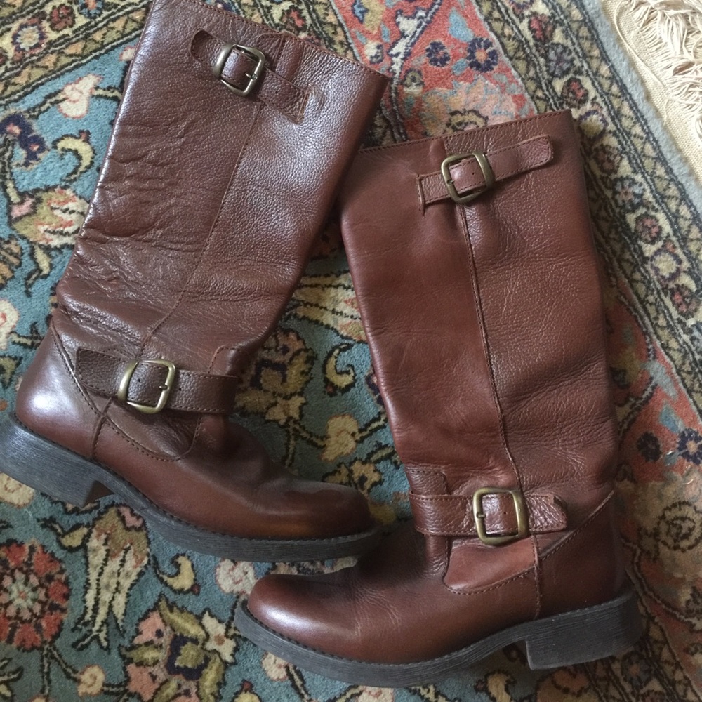 Steve Madden Tall Brown boots size 7m