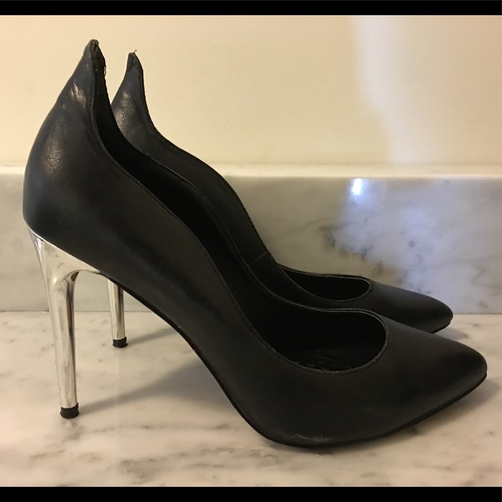 Aldo Runway Pumps