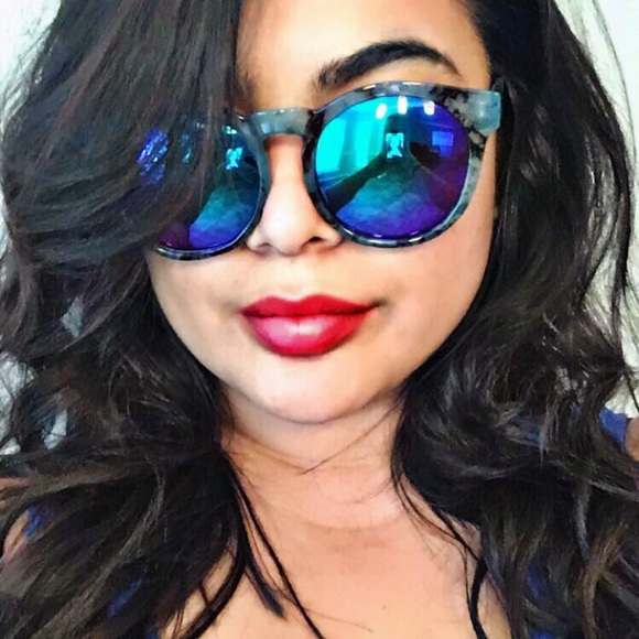 "Sobki" High Fashion Marble Sunnies - Picture 3 of 6