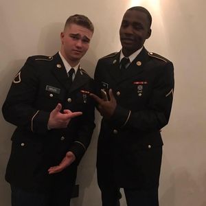 Meet your Posher, Levi