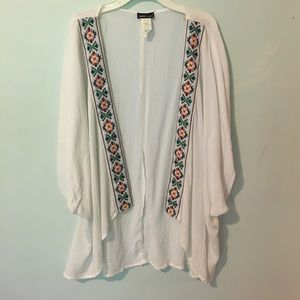 Wet Seal White Embroidered Trim Kimono