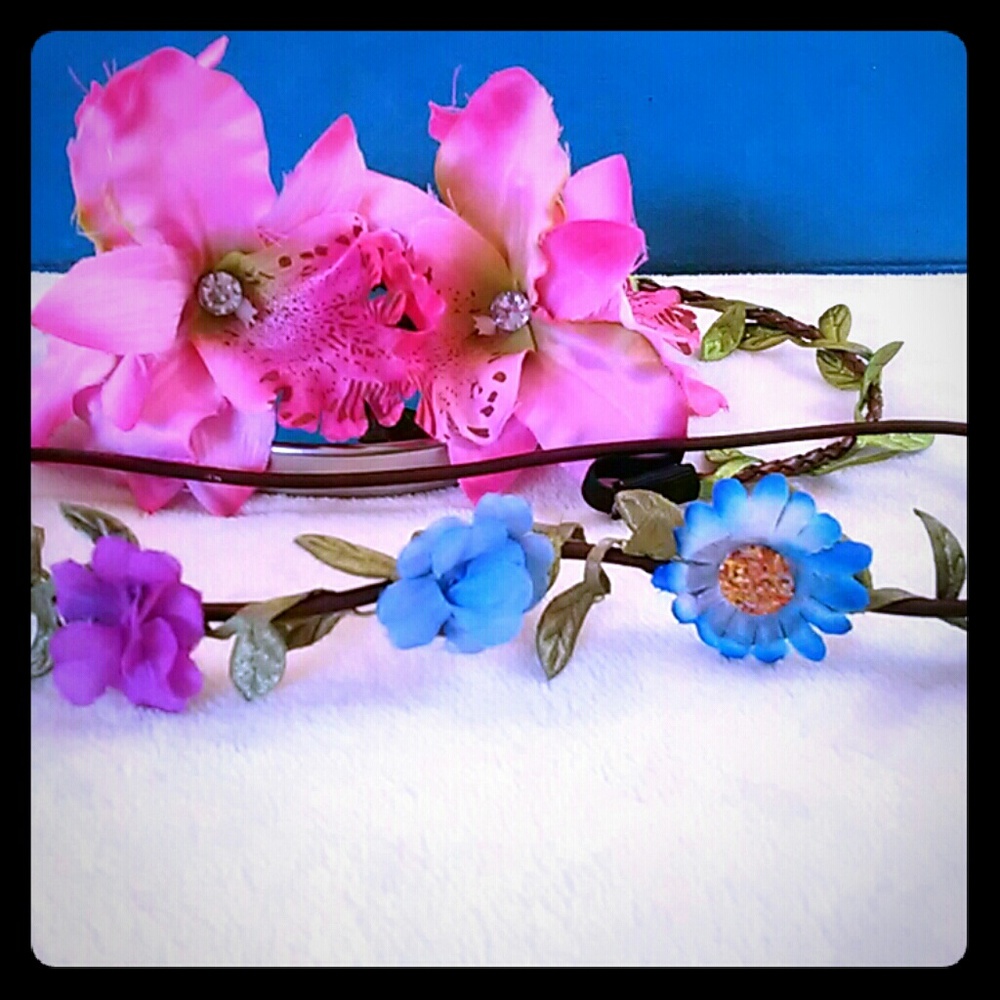 2 flower headbands