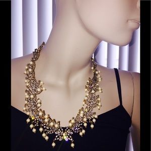 REDUCED!!!  Ann Taylor Pearl & Rhinestone Necklace