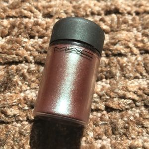 Mac Eyeshadow Pigment in Blue Brown