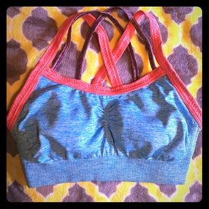 NWOT Victoria Secret VSX sports bra size small