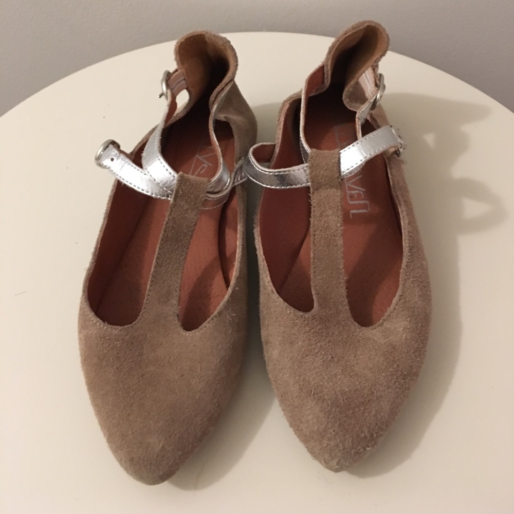 Size 35 Anthropologie Suede and Leather Flats