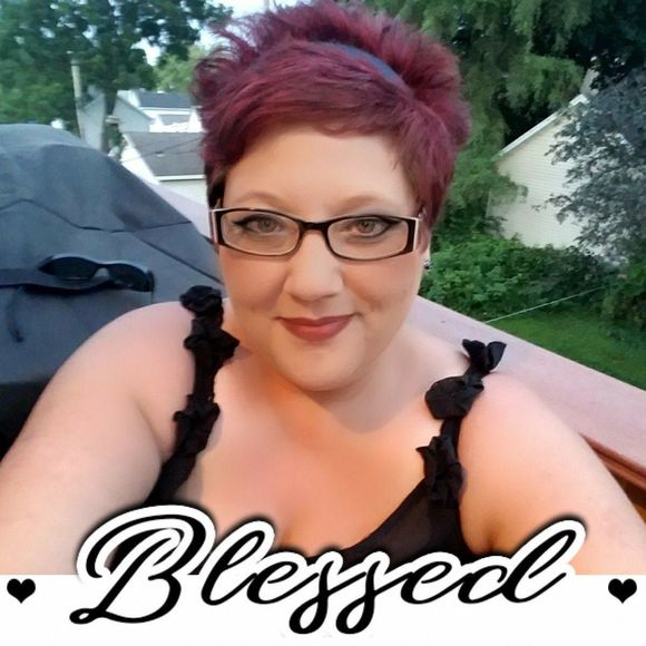Meet your Posher, Therese - Picture 1 of 1