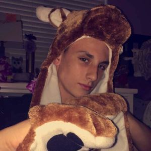 Meet your Posher, Sam