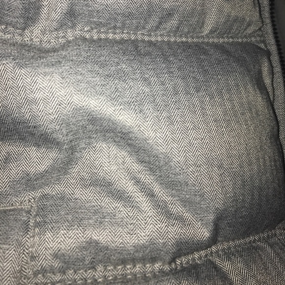 Old Navy Gray Puffer Vest - Picture 5 of 5