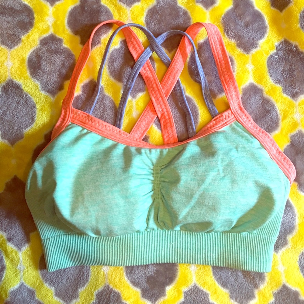 Victoria Secret VSX sports bra size small