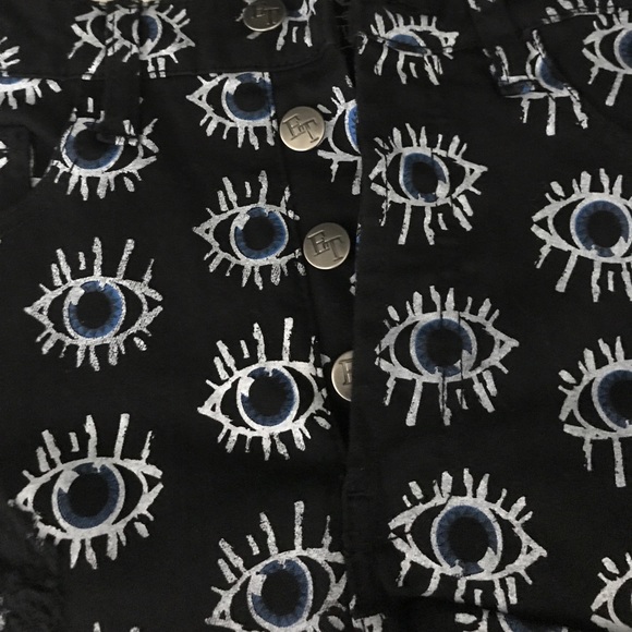 Evil Twin Optical Intrusion Shorts - Picture 4 of 4