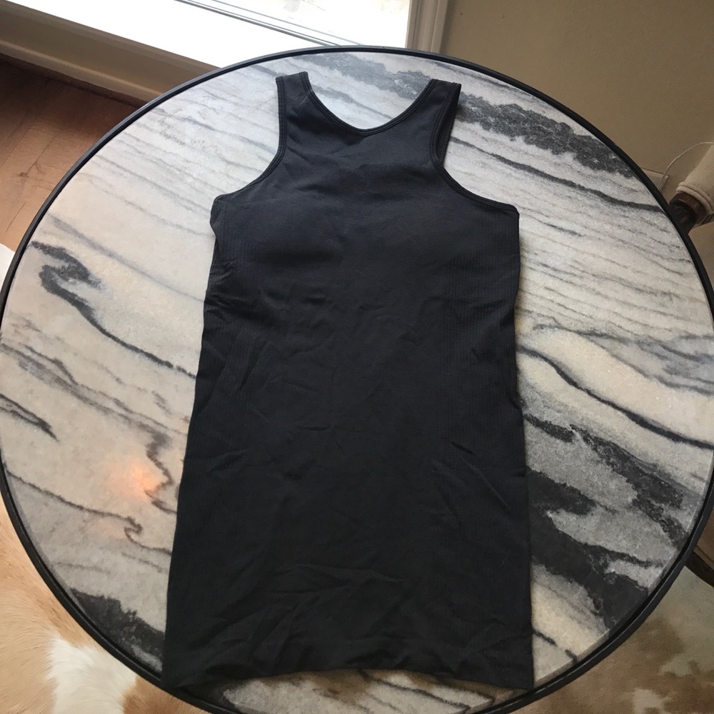Hi-neck lululemon tank