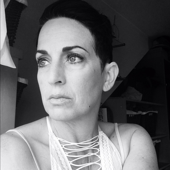 Meet your Posher, Lisa - Picture 4 of 4