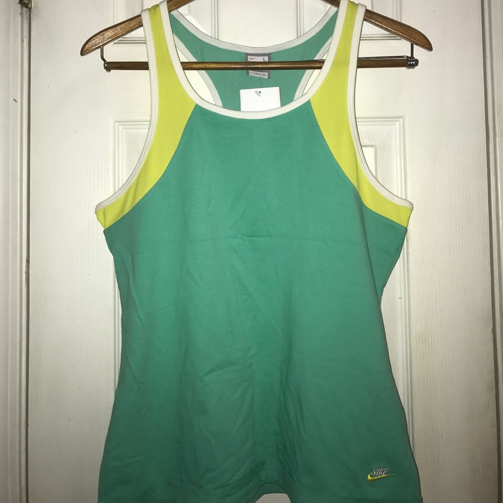 NWT Nike fit dry tank top