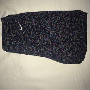 Nike Dry Fit Multi-Colored Cropped Leggings