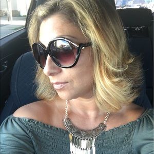 Meet your Posher, Maria