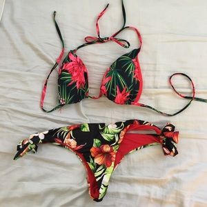 Hawaiian bikini set