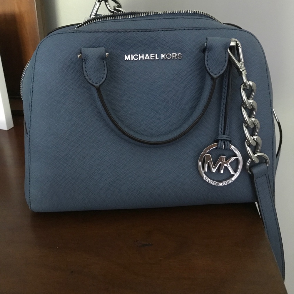 Michael Kors crossbody purse