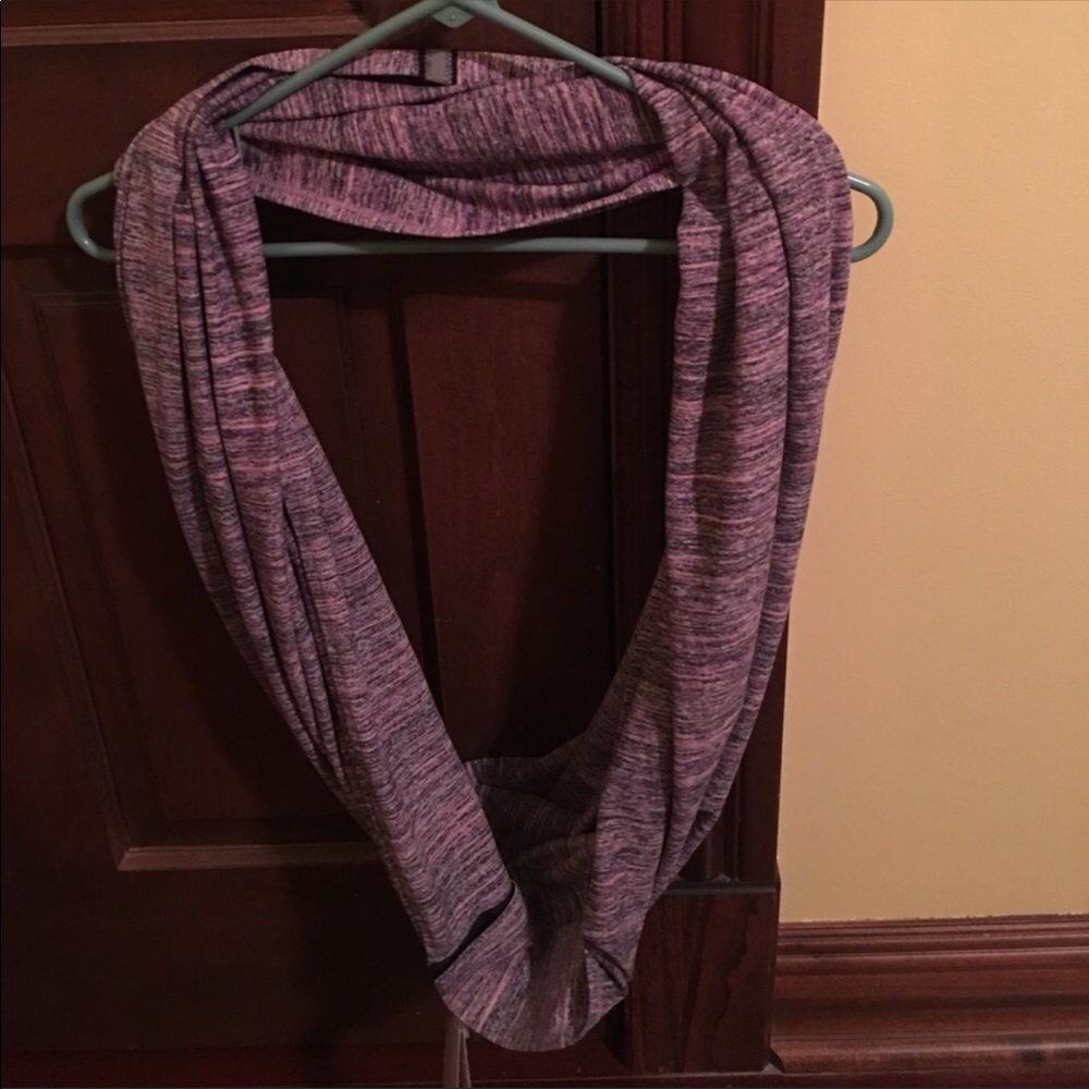 Lululemon scarf