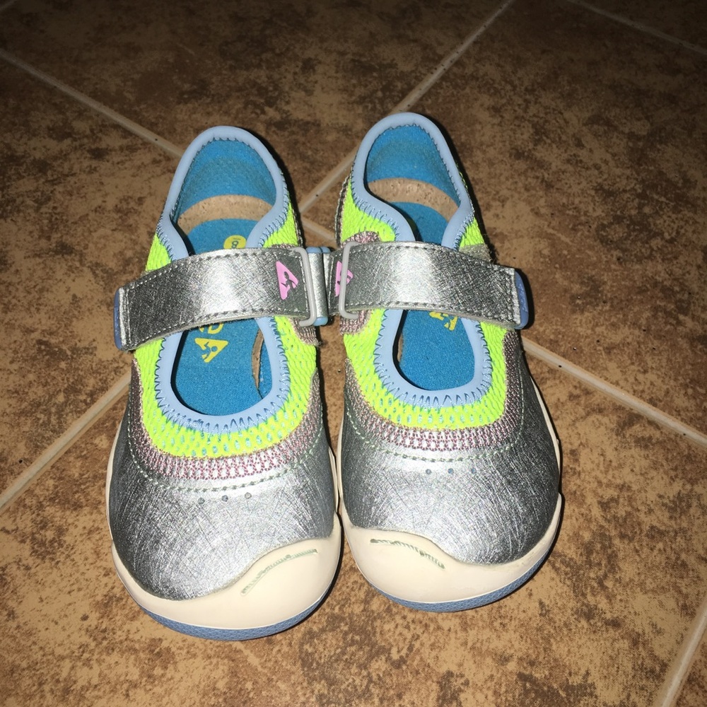 Toddler PLAE Sneakers Size 8.5