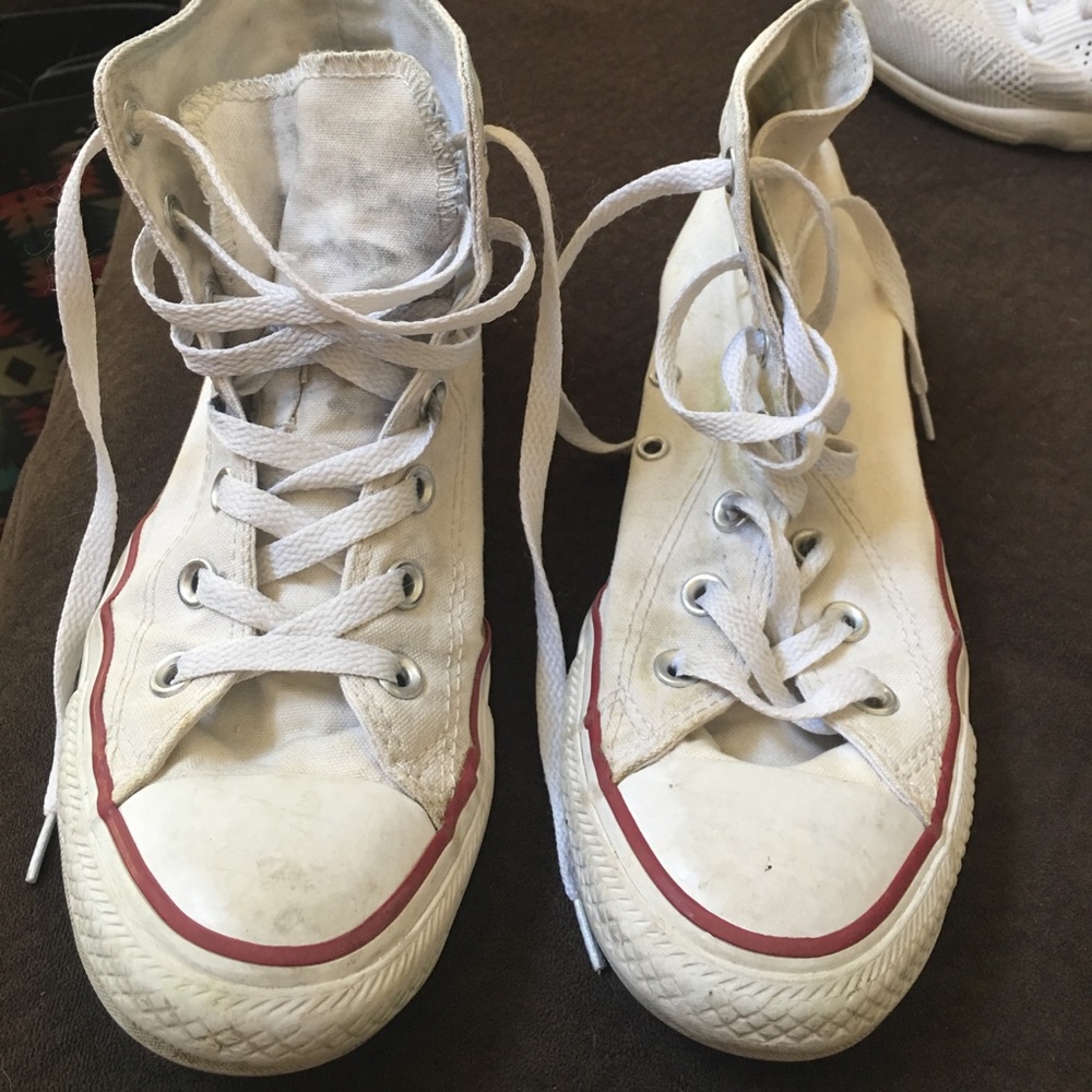 Women's converse size 8