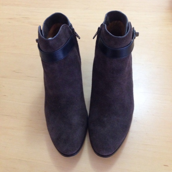 Coach Patricia brown suede leather bootie heels - Picture 2 of 7